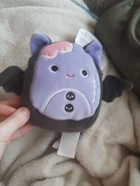 Squishmallows Purple Bat Screech Plush Tag